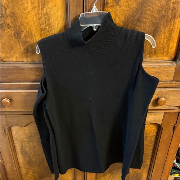 Bloomingdale's Black Turtleneck Sweater - Picture 2 of 3